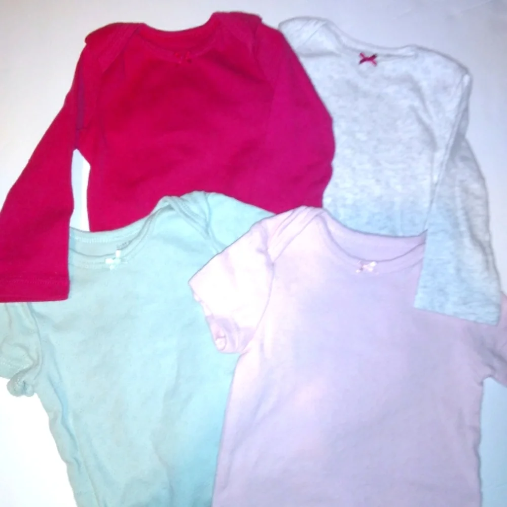 4 Piece Onesie Lot Just One You By Carter's